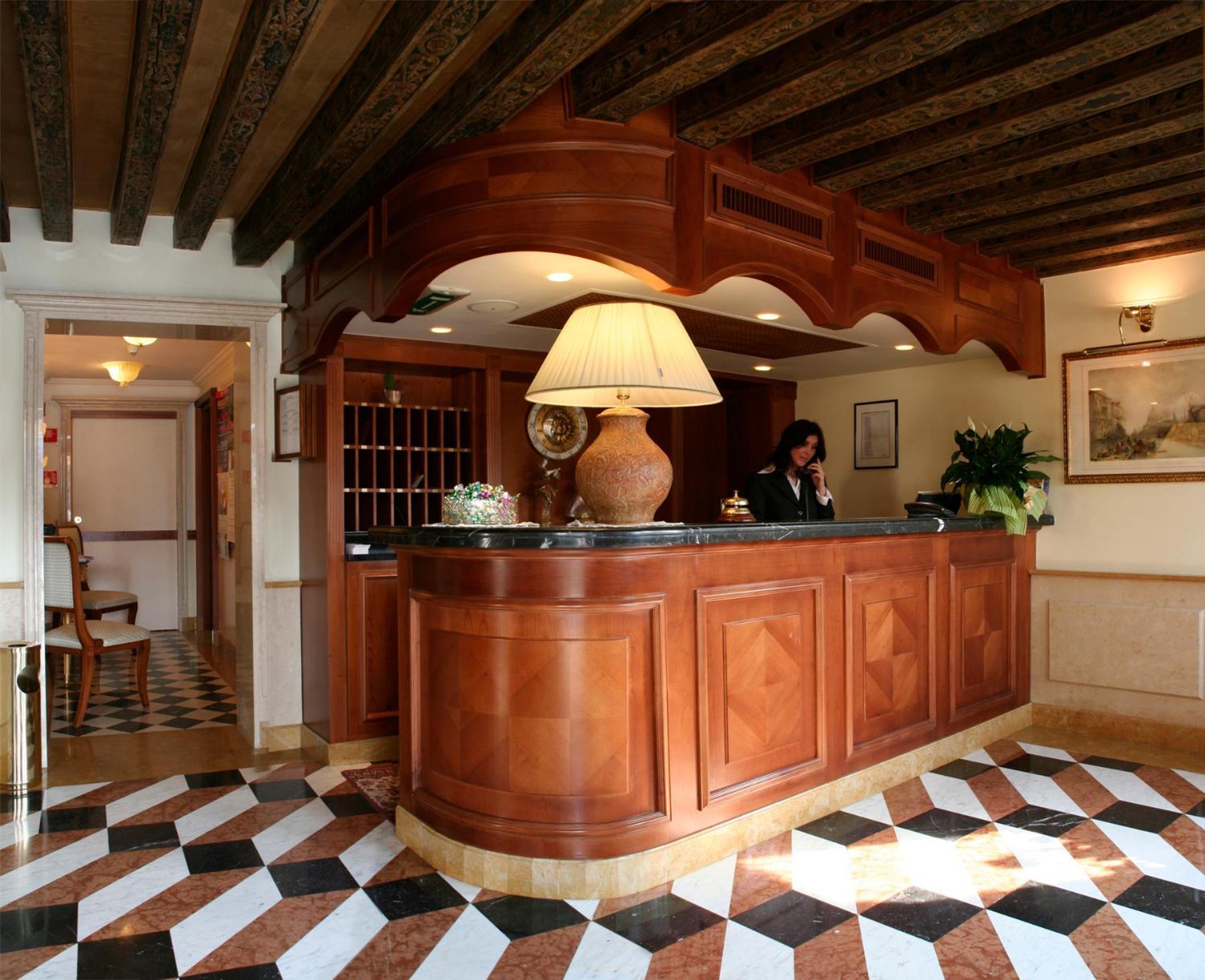 Hotel Antiche Figure Venezia Esterno foto