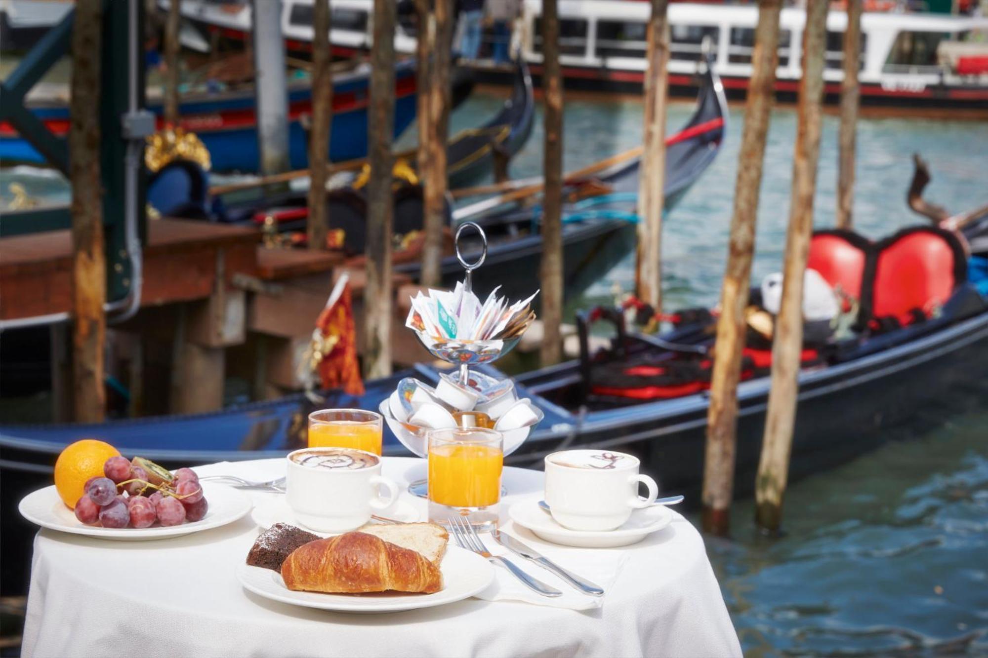 Hotel Antiche Figure Venezia Esterno foto