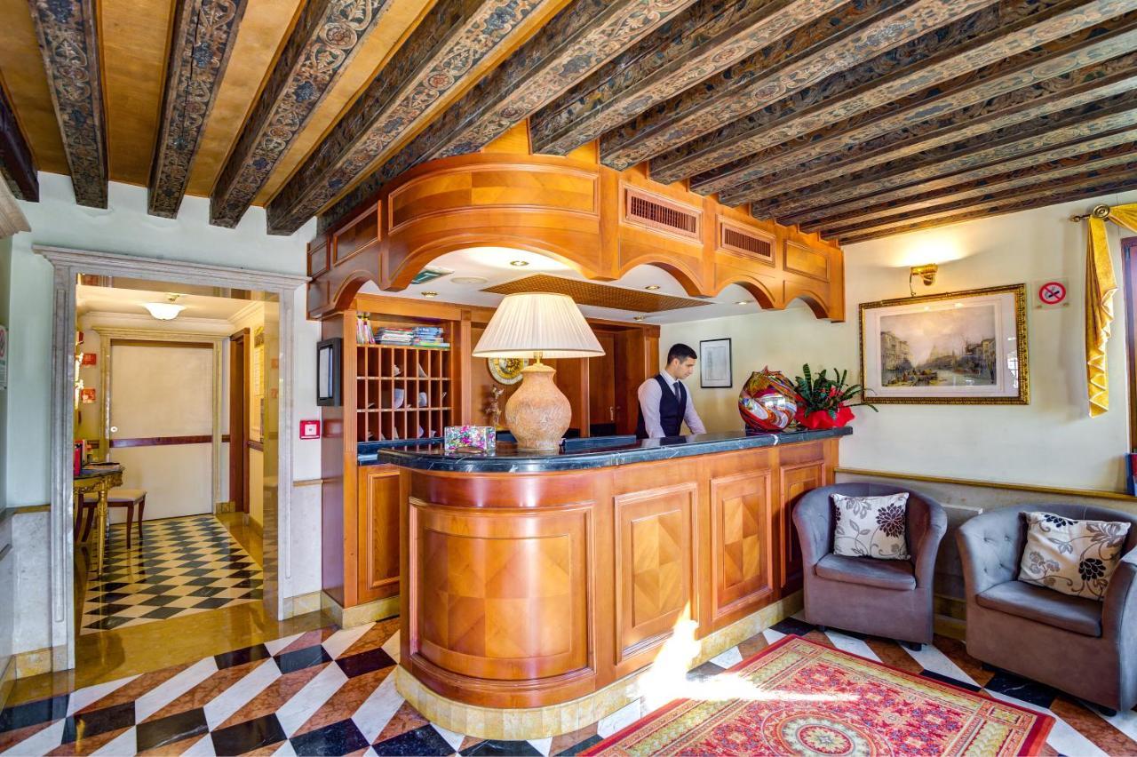 Hotel Antiche Figure Venezia Esterno foto
